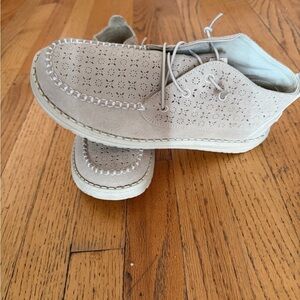 Hey Dude Moccasin like Sneakers